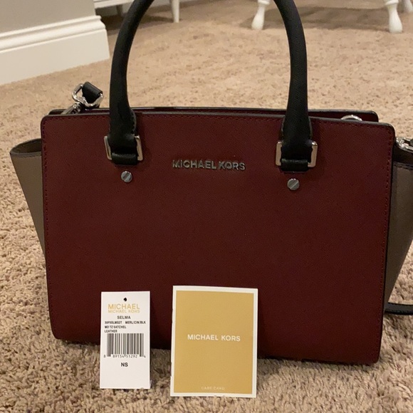 Michael Kors Handbags - Michael Kors Selma Satchel